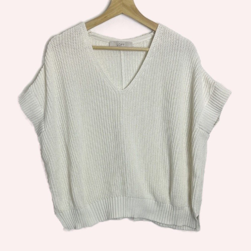 LOFT Cream V-Neck Knit Short Sleeve Sweater